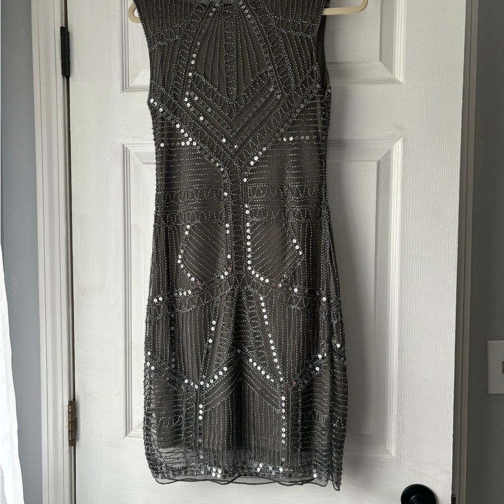 Verty beaded formal dress - Picture 5 of 6
